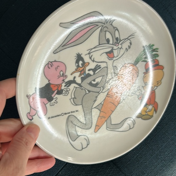 Vintage Looney Tunes Bugs Bunny, Elmer Fudd, Porky Pig and Daffy Duck plate - Picture 9 of 9
